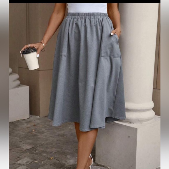 SHEIN stretch pull-on skirt gray elastic waist pockets a-line midi new - Picture 3 of 3
